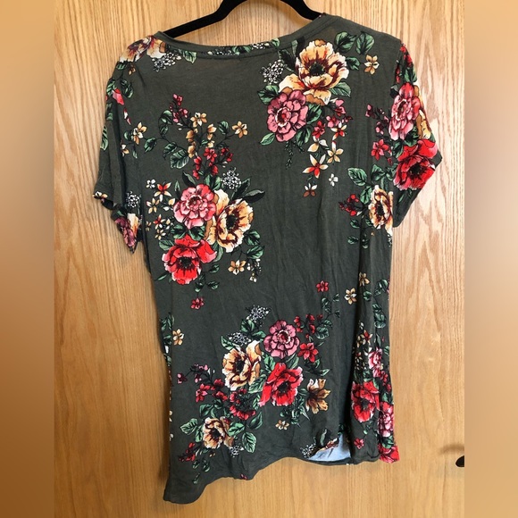 EUC Stitch Fix Nine Britton Scoop Neck Twist Front Top - Picture 3 of 5